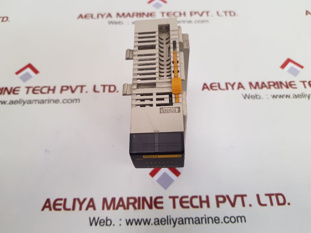 Omron cqm1-od212 output module used