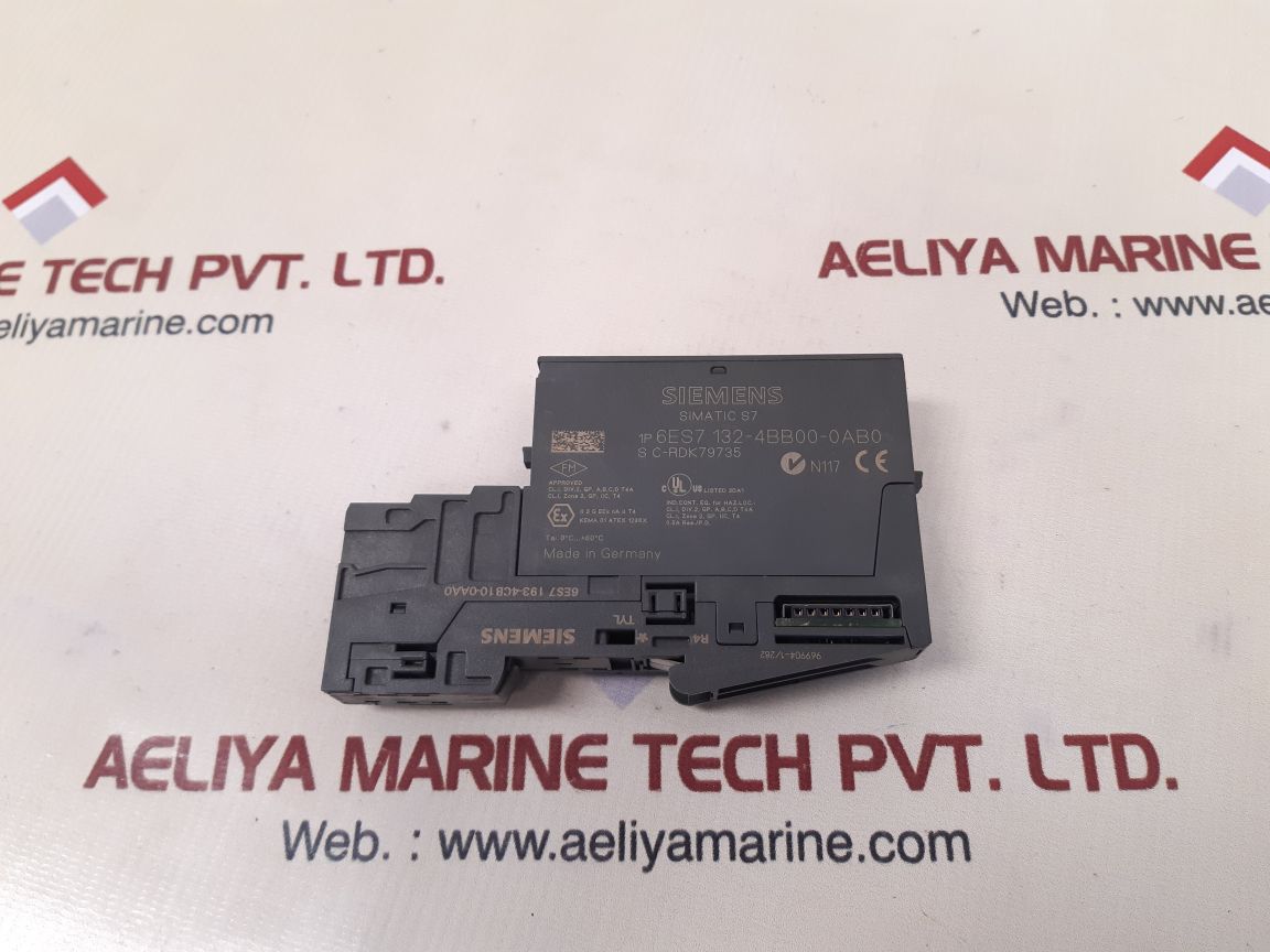 Siemens 6es7 132-4bb00-0ab0 output module with 6es7 193-4cb10-0aa0