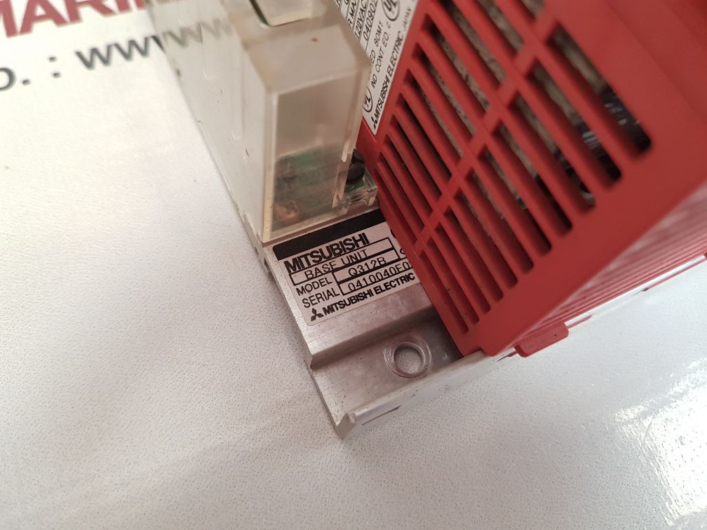 Mitsubishi melsec-q q61p-a1,qj71lp21-25,qx42,q68adv,qy42p module rack