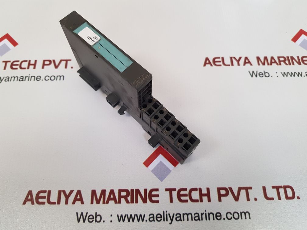 Siemens simatic s7 6es7 135-4fb00-0ab0 output module with 6es7 193-4cb30-0aa0