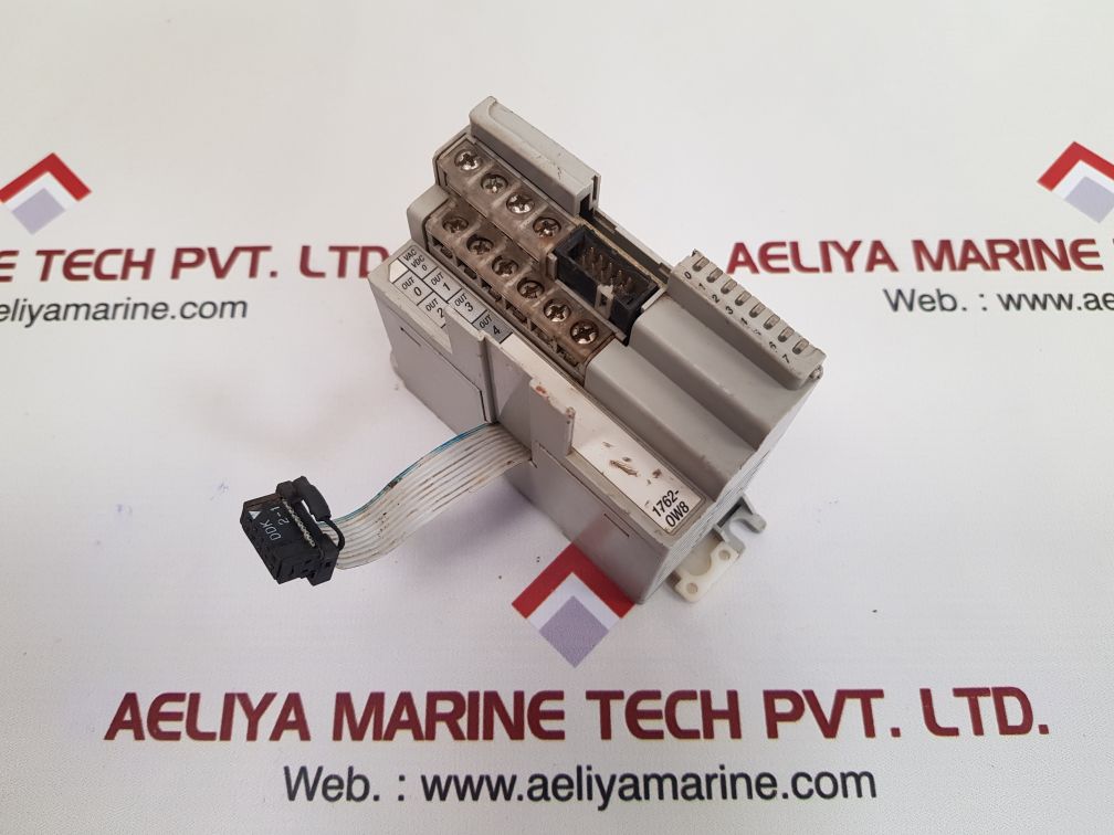 Allen-bradley 1762-ow8 micro logix 1200 output module