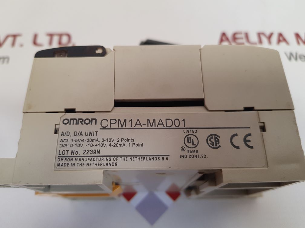 Omron cpm1a-mad01 programmable controller