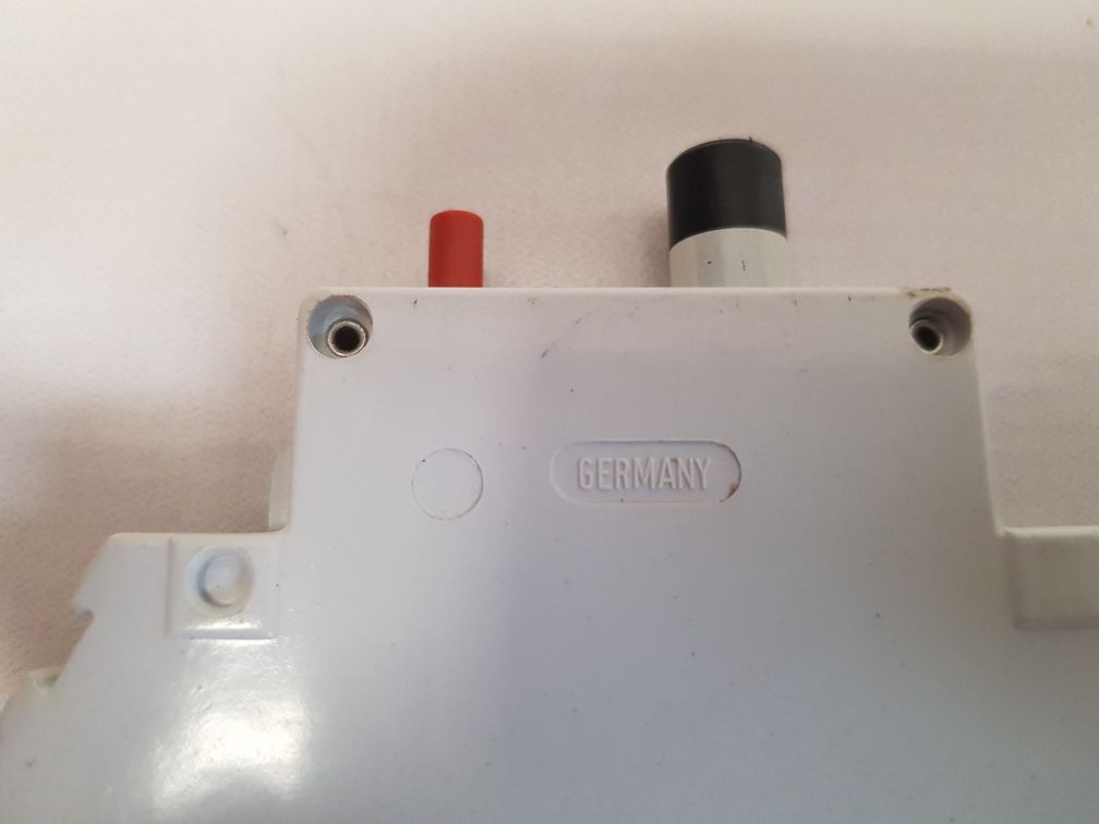 Weidmuller 910180 circuit breaker ac250v dc65v
