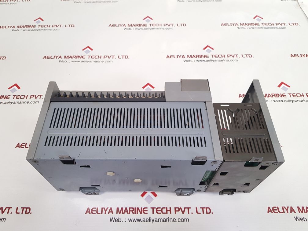 Allen-bradley 1747-l40l slc 500 processor unit