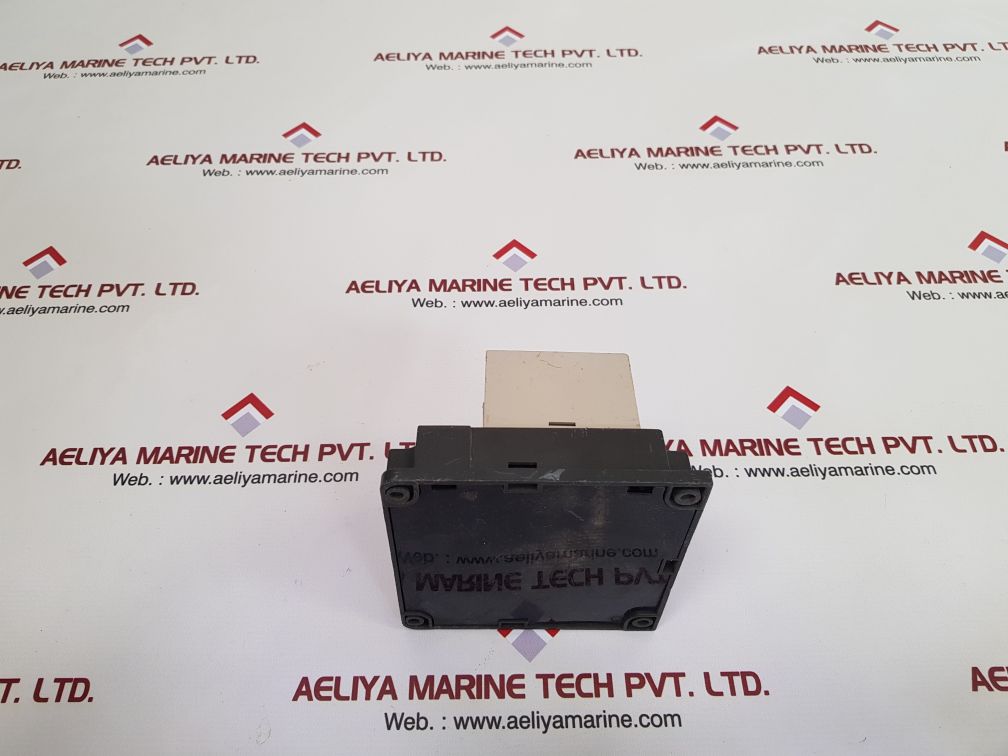 Omron 61f-g1t-mx floatless level switch with 61f-11 relay unit 50/60hz