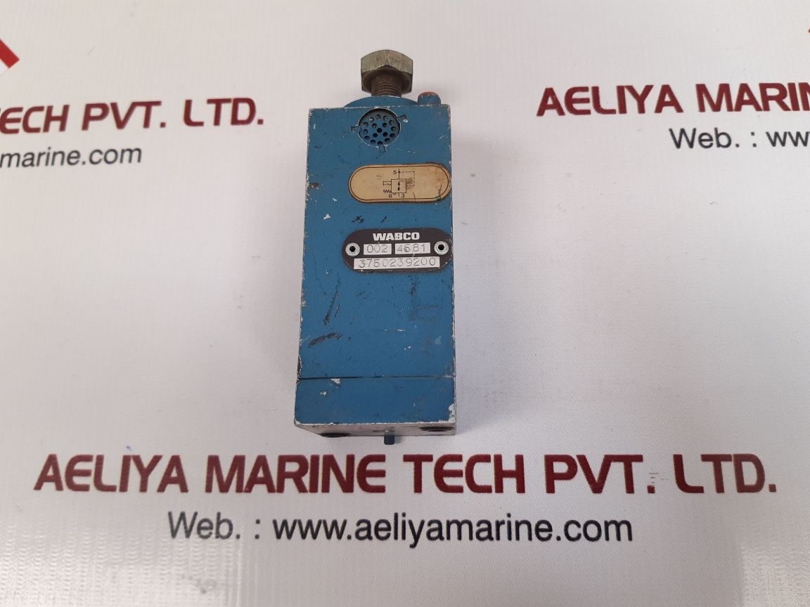 Wabco 3750239200 pressure reducing valve Used