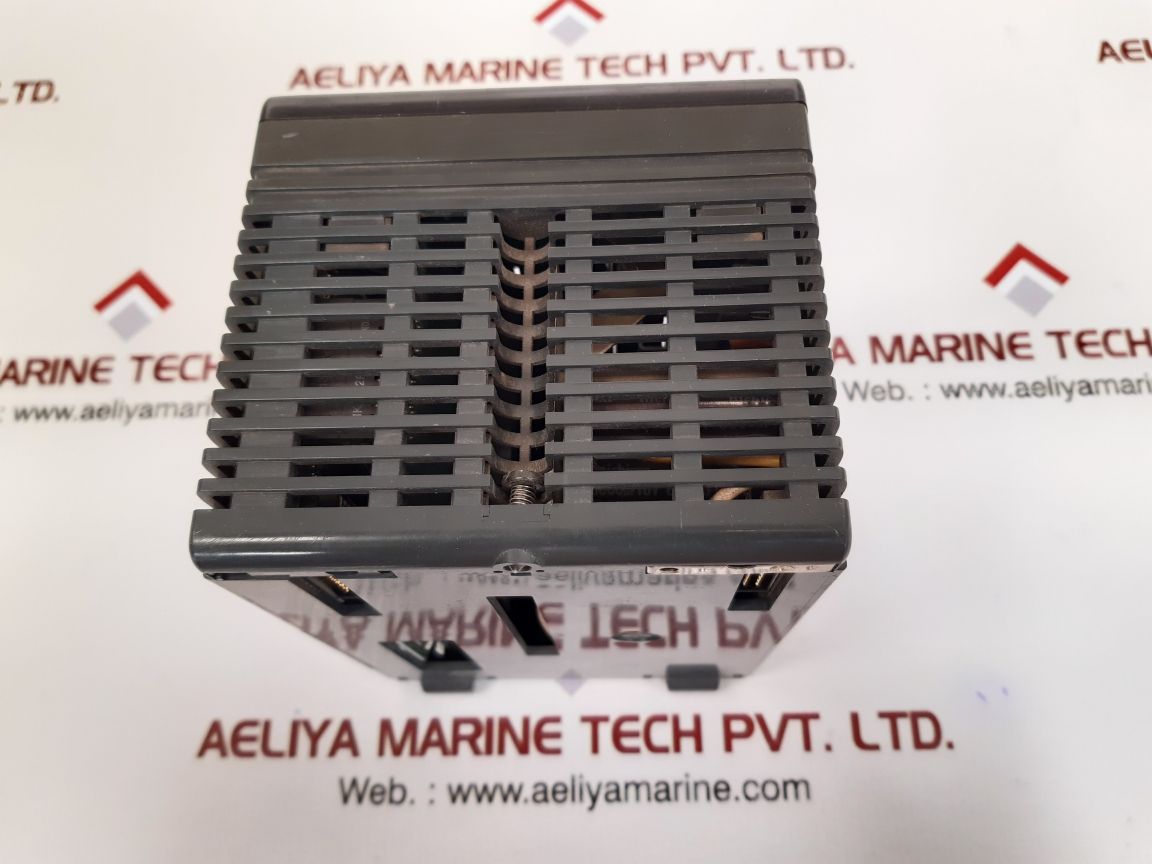 Koyo direct logic 405 d4-440dc-1 cpu module 24vdc