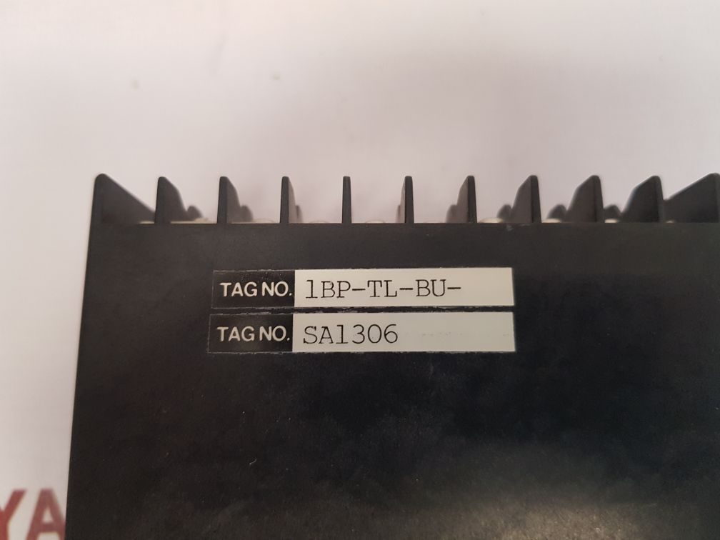 Yokogawa um330-00 digital temperature indicator style: s3