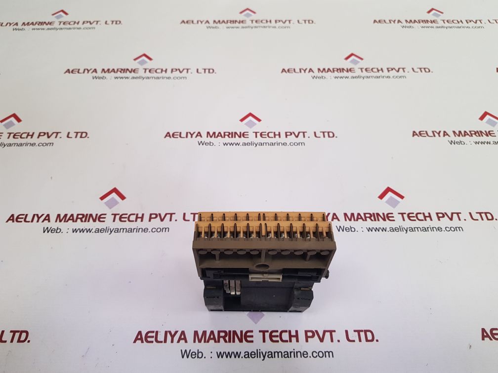 Siemens 6es5700-8ma11 bus module