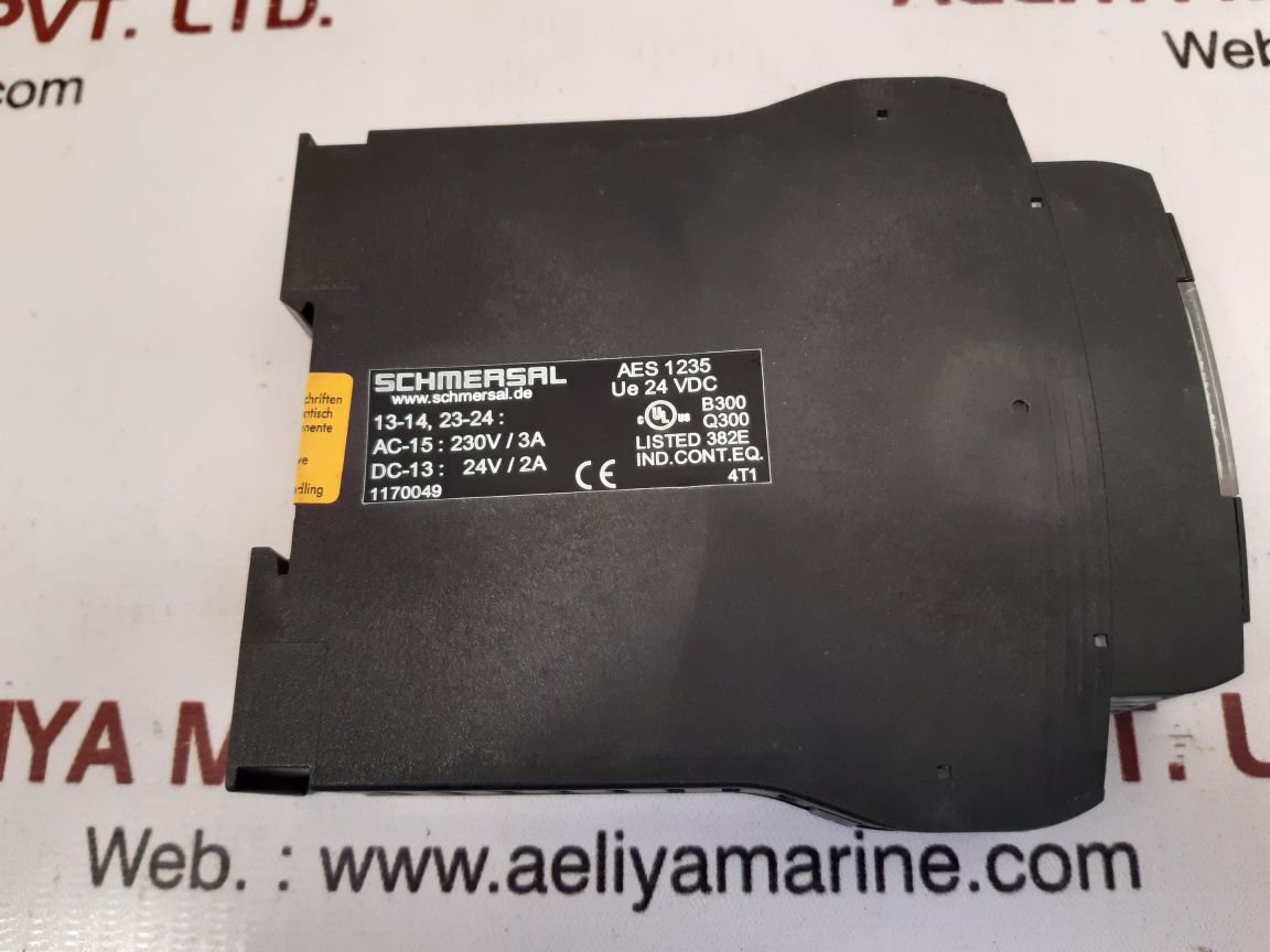 Schmersal aes 1235 safety relay