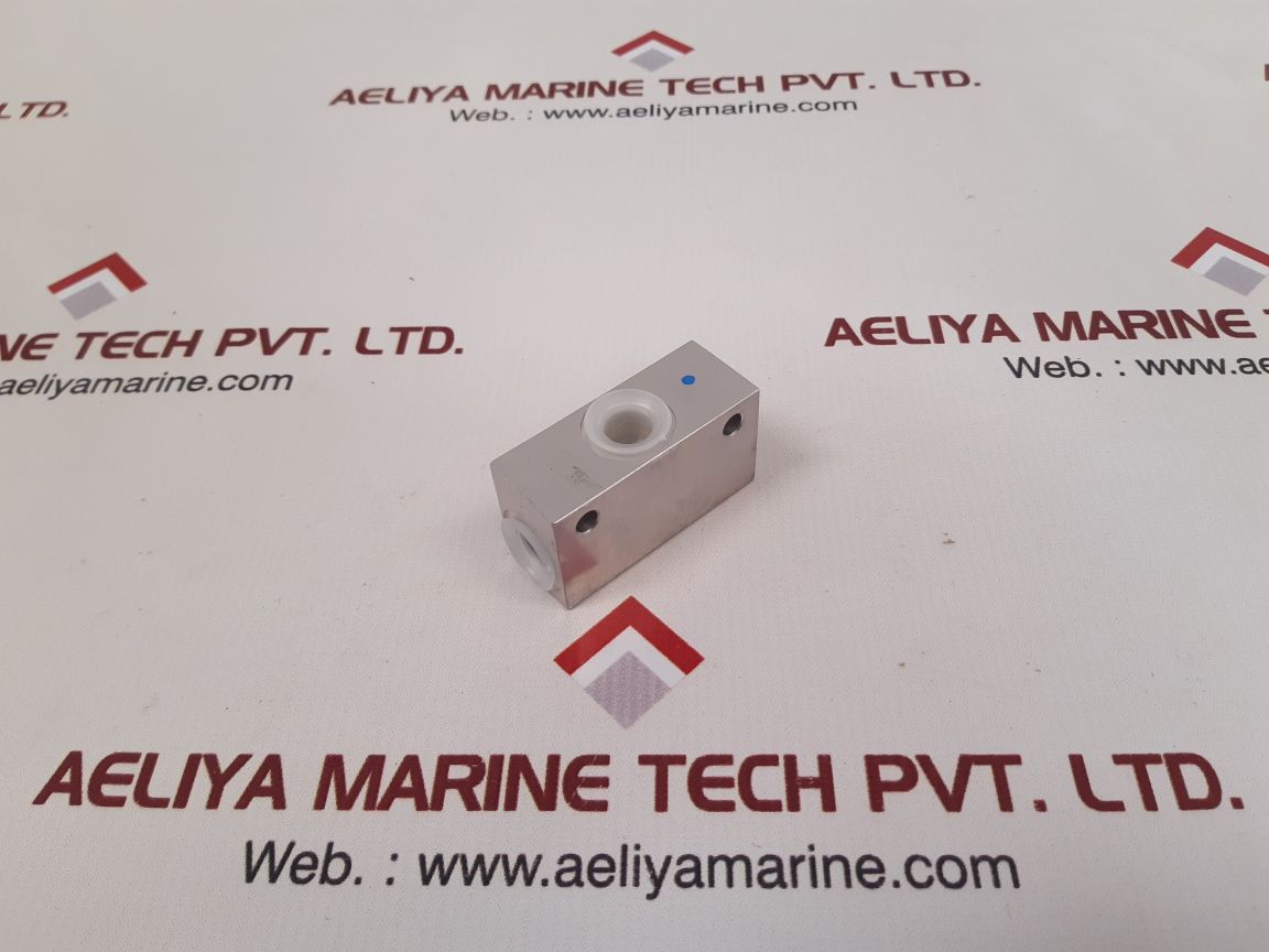 Nabtesco gdc-14m 14a shuttle valve 73794501-01