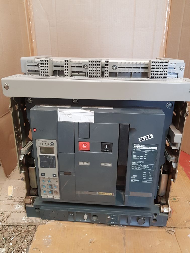 Merlin gerin masterpact nw16 h1 circuit breaker
