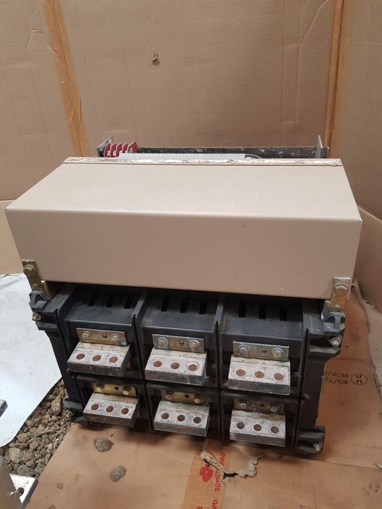 Merlin gerin m25 h1 circuit breaker str 28 d