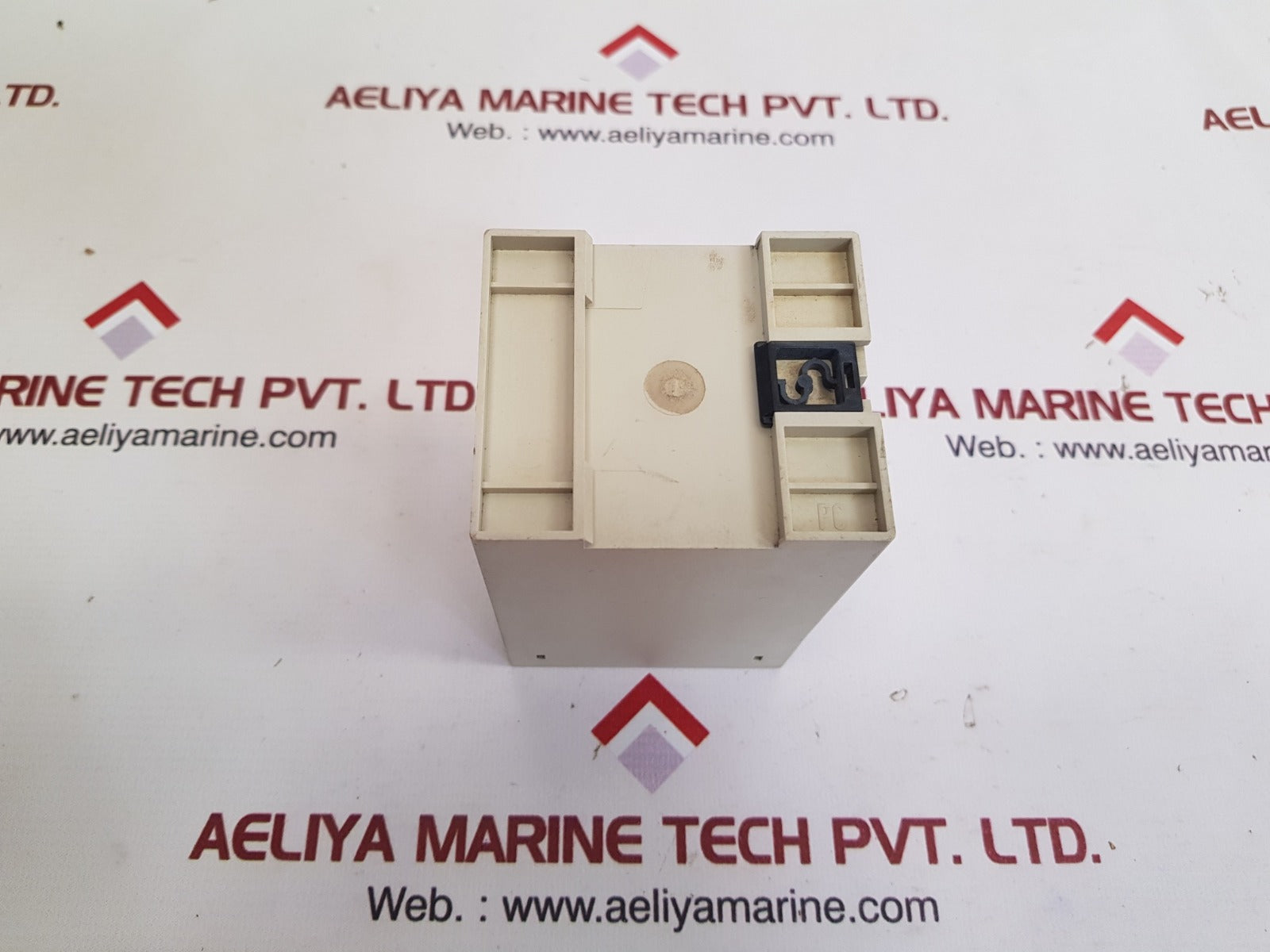 Seg bua1-400 voltage balance relay