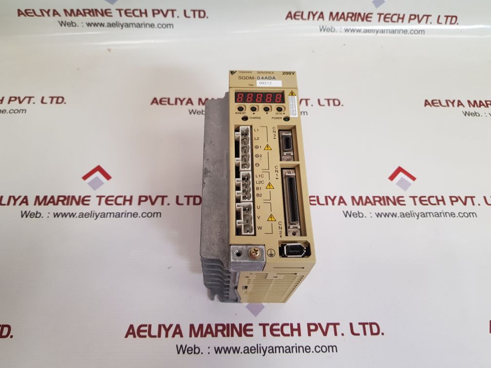 Yaskawa sgdm-04ada servo driver new