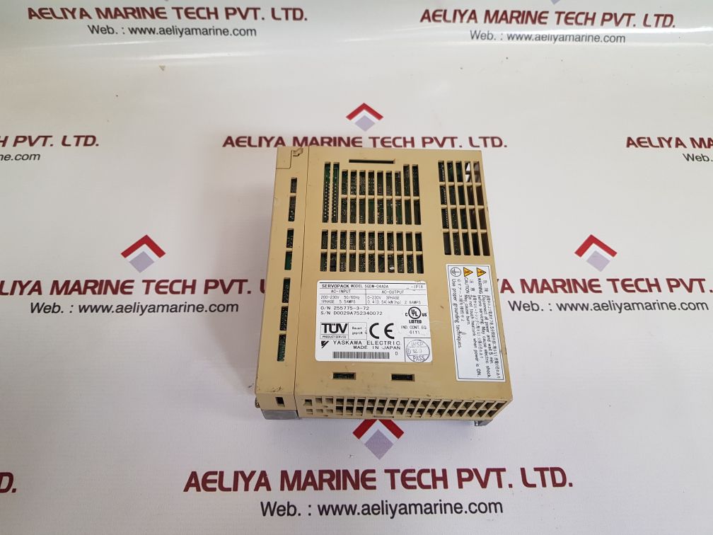Yaskawa sgdm-04ada servo driver new