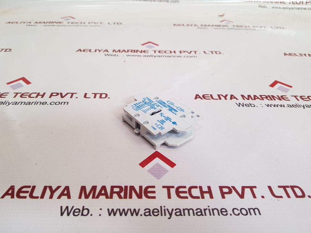 Eaton cutler-hammer c320kgs1 auxiliary contact