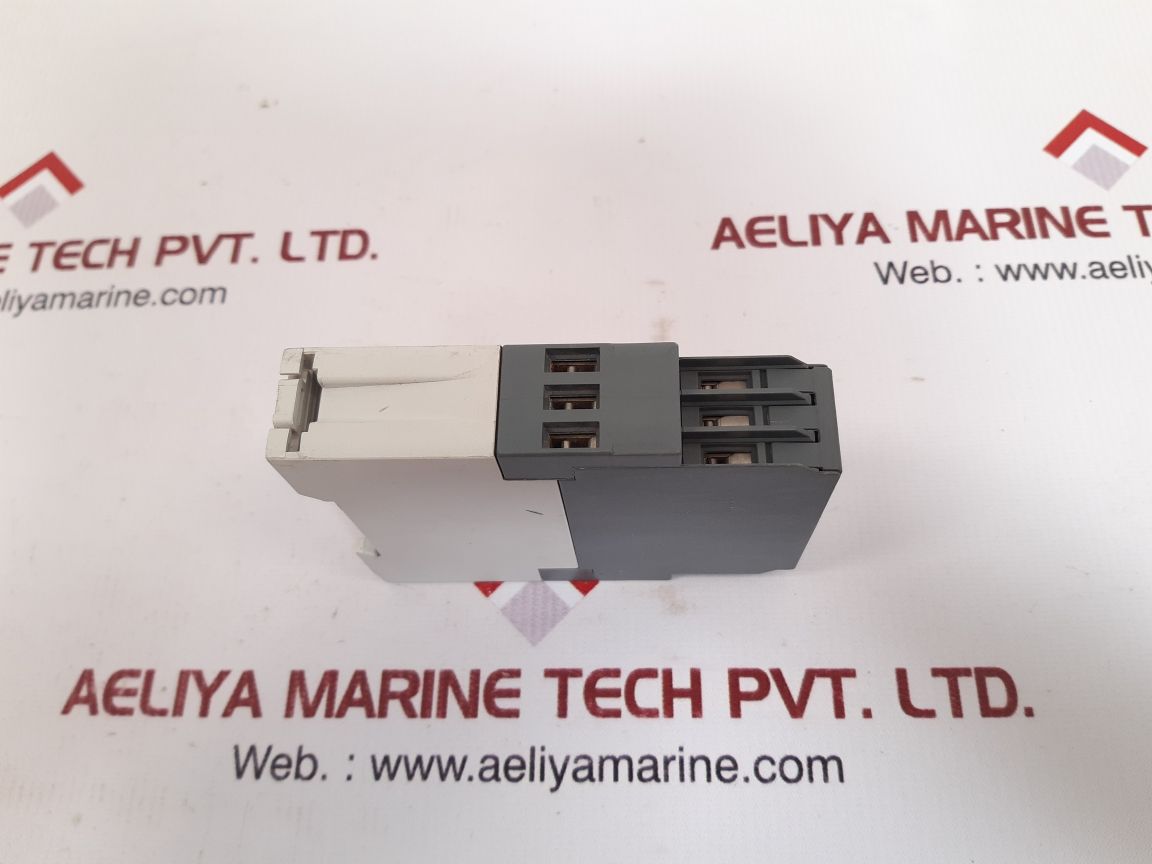 Abb cm-pfs phase sequence monitoring relay 1svr430824r9300
