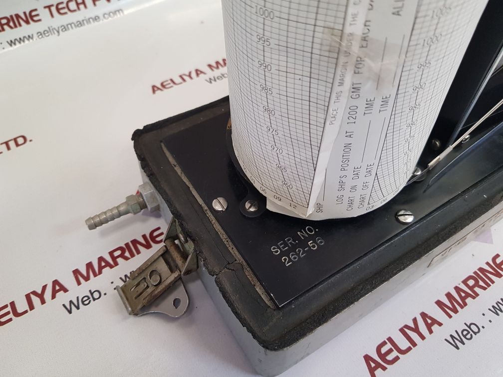 The instruments marine barograph g222
