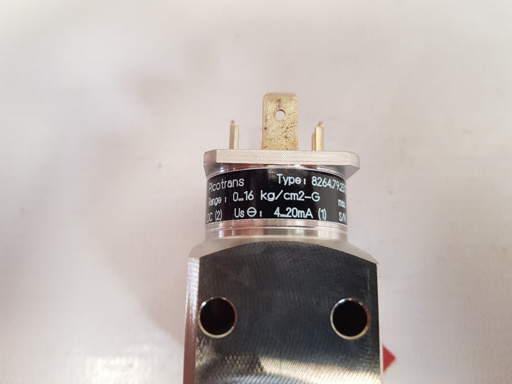 Trafag 8264.79.2510 bar pressure transmitter