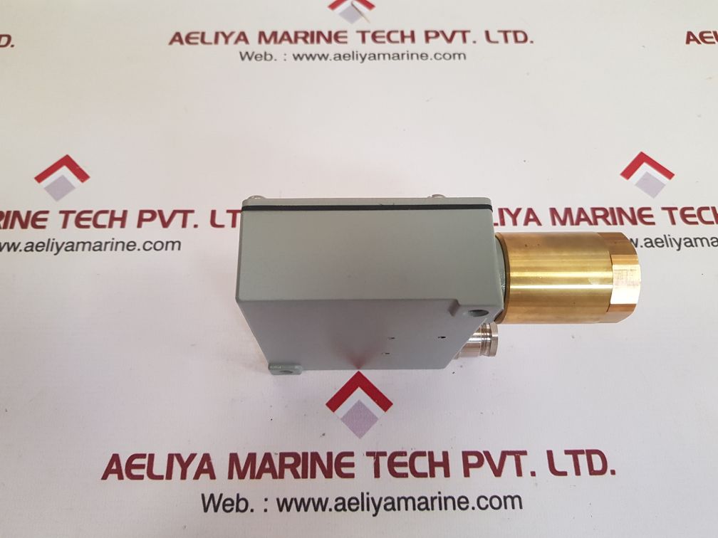 Trafag 900.2376.903 pressure switch New