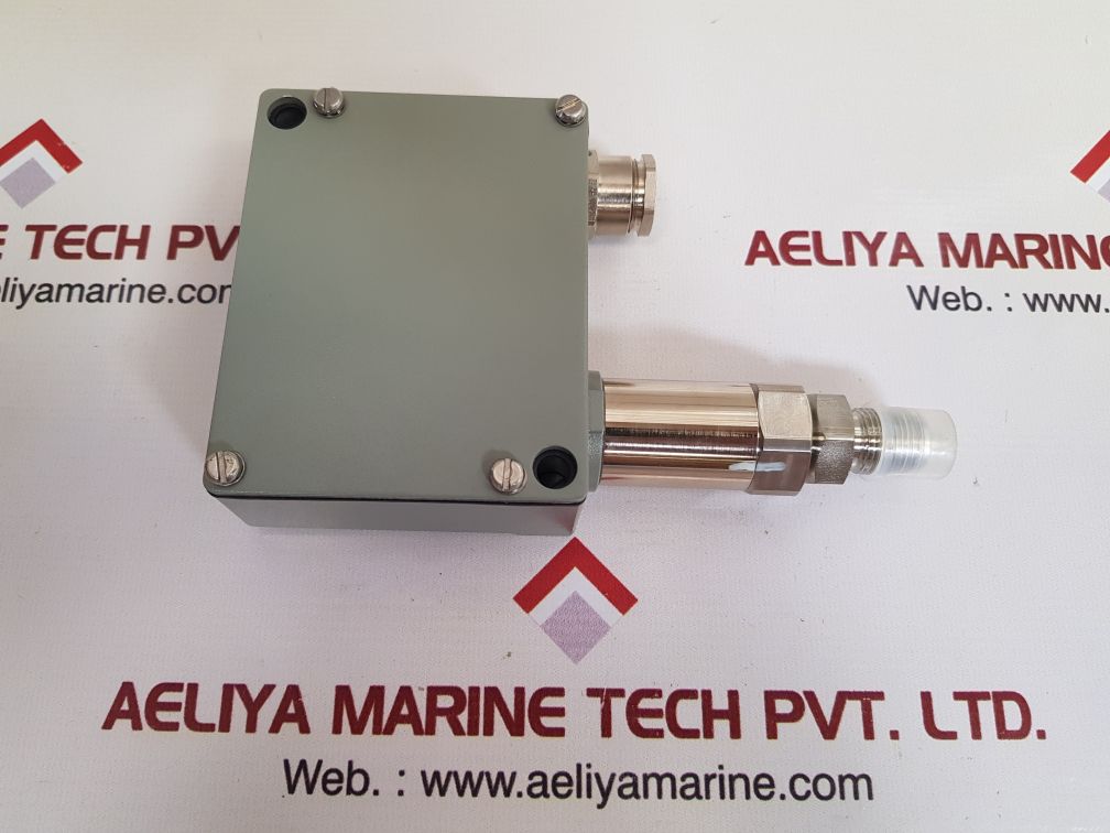 Trafag 8202.25.2210 pressure transmitter
