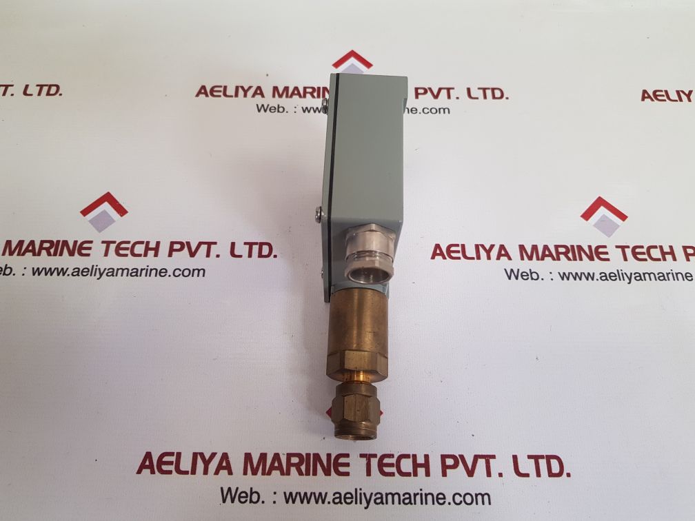 Trafag 900.2376.924 pressure switch ip65 New