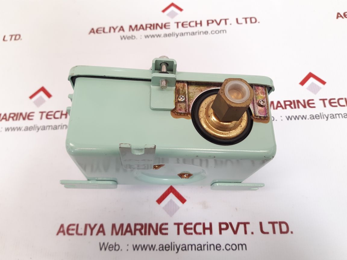 Saginomiya yns-c106wgq pressure switch New