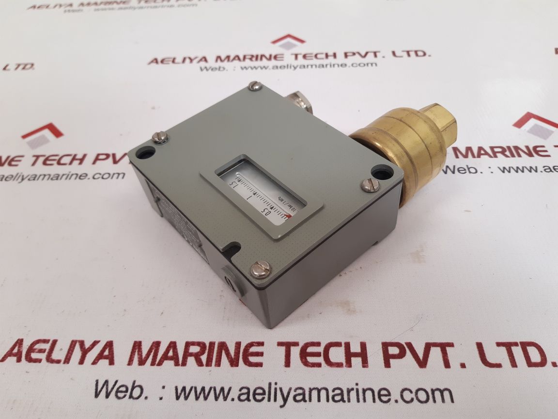 Trafag 940.2373.901 pressure transmitter 0.2...1.6 bar