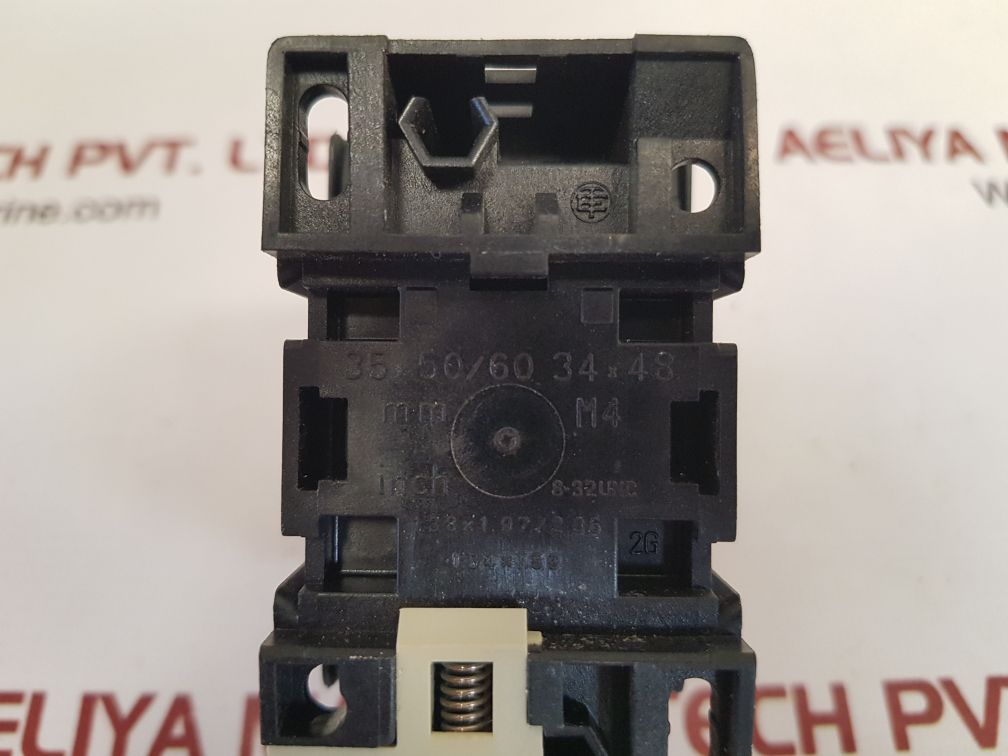 Telemecanique lc1 d1210m7 contactor