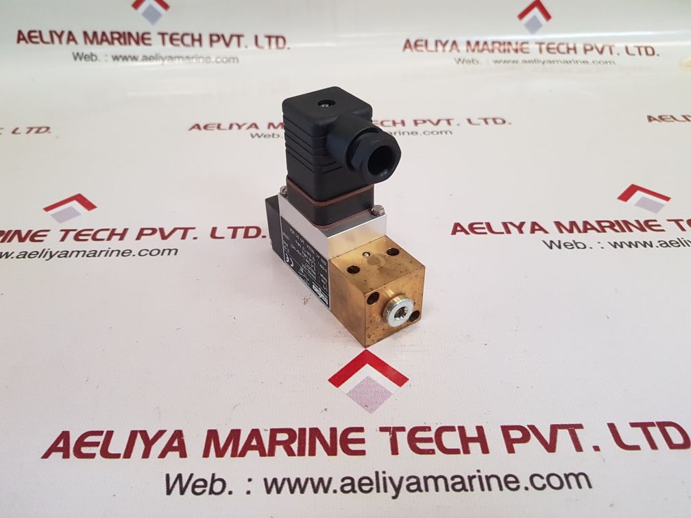Trafag 9b0.2077 pressure switch 0...6 bar