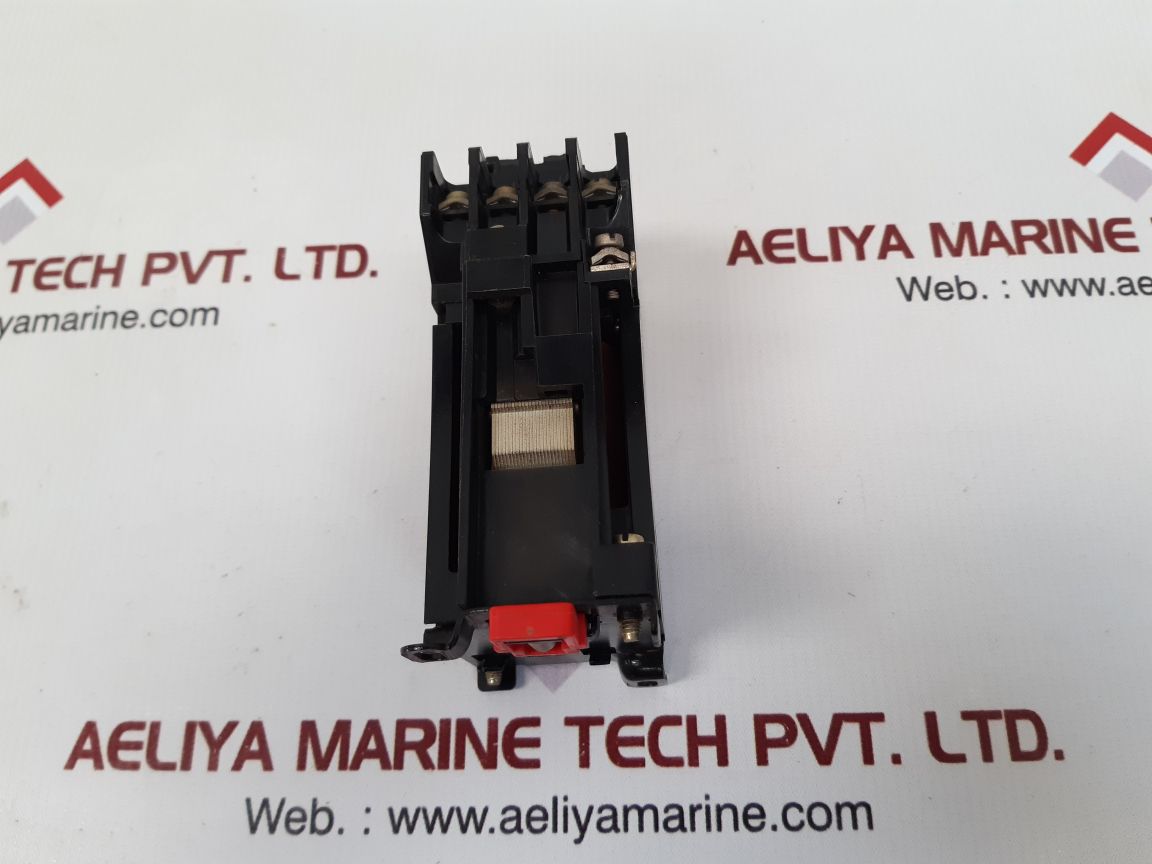 Telemecanique ca2-dn222 control relay