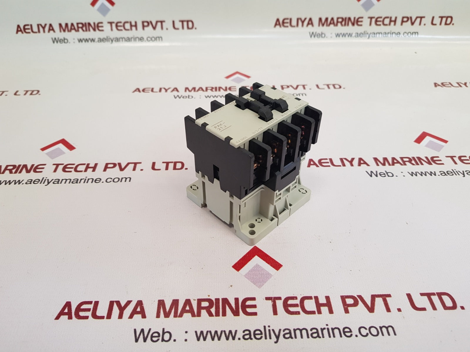 Togami pak-21j magnetic contactor np-16890 coil voltage