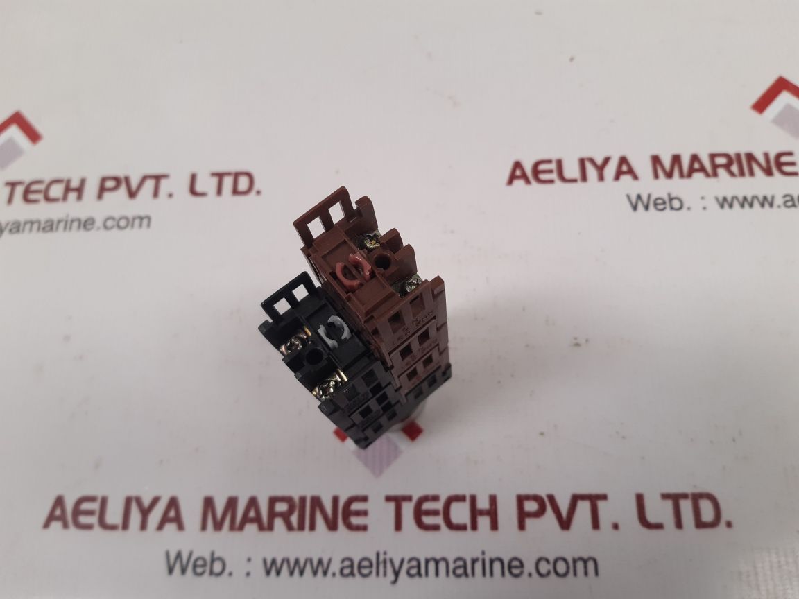 Fuji electric ah22-pl3 e command switch ah22