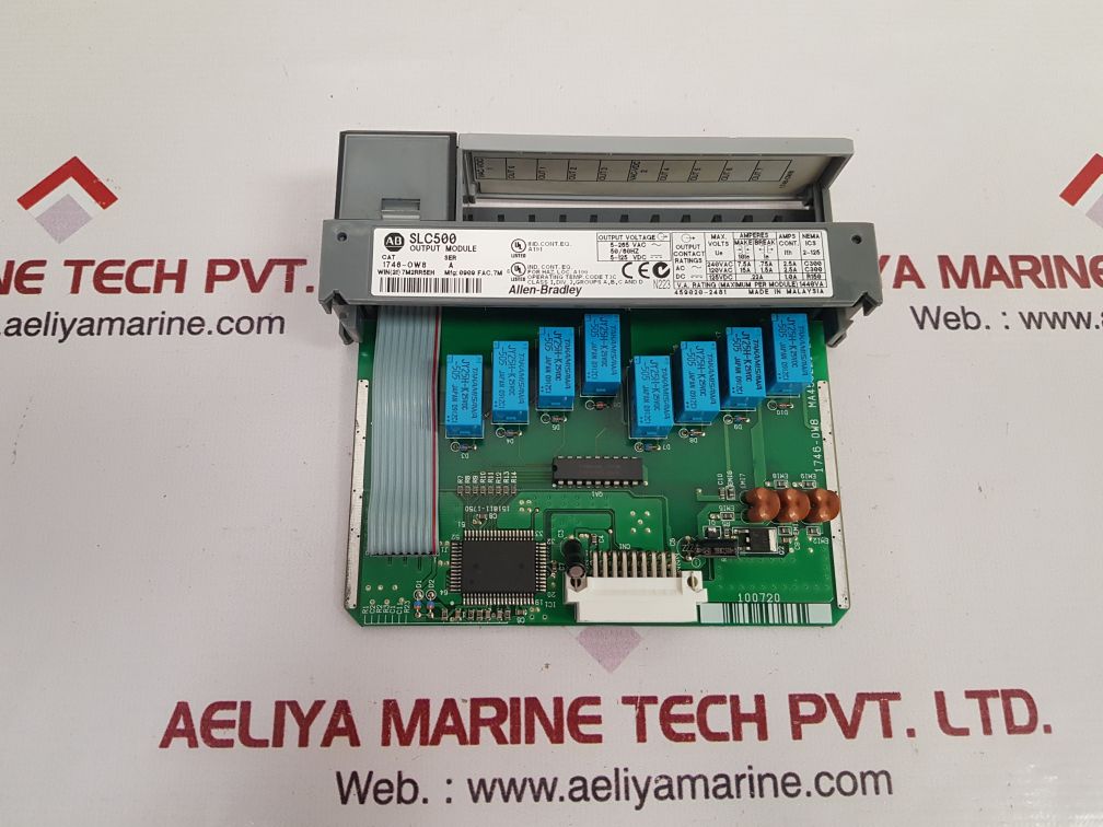 Allen-bradley 1746-ow8 Ser.A Slc500 Output Module