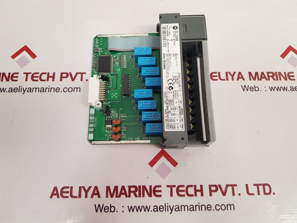 Allen-bradley 1746-ow8 Ser.A Slc500 Output Module