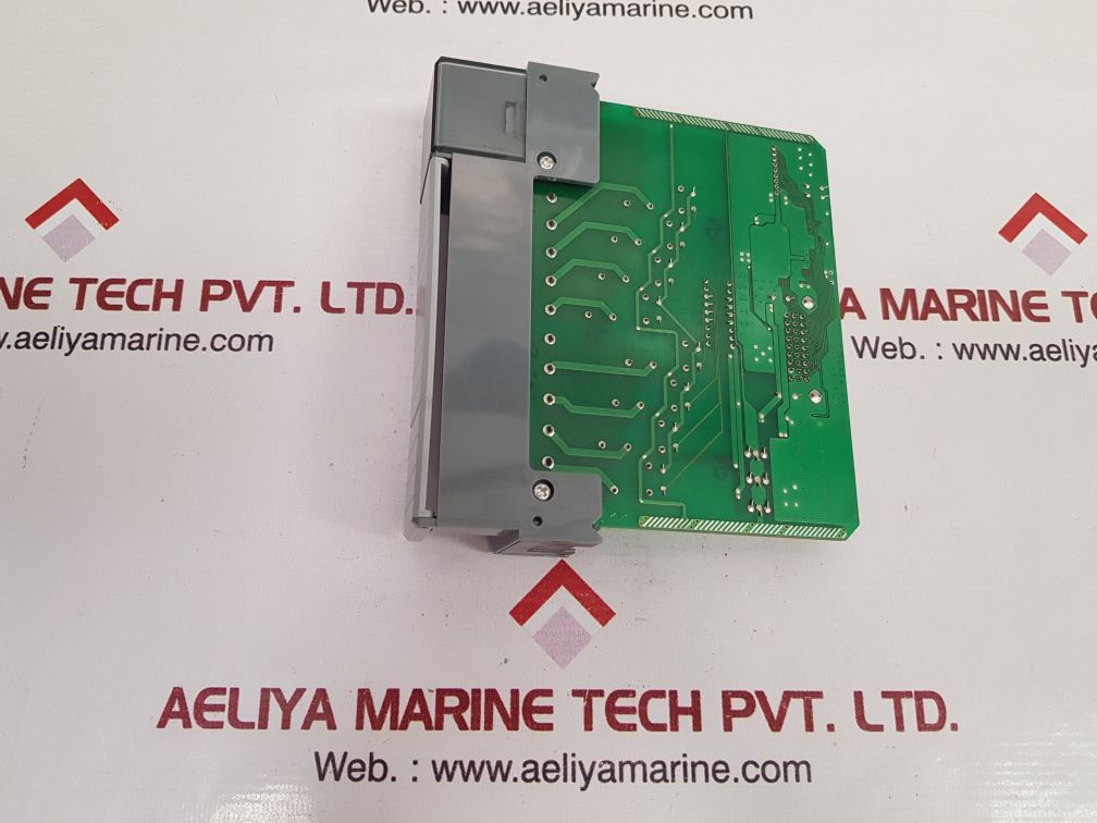 Allen-bradley 1746-ow8 Ser.A Slc500 Output Module