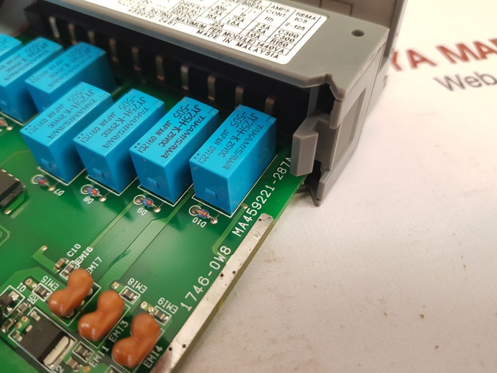 Allen-bradley 1746-ow8 Ser.A Slc500 Output Module