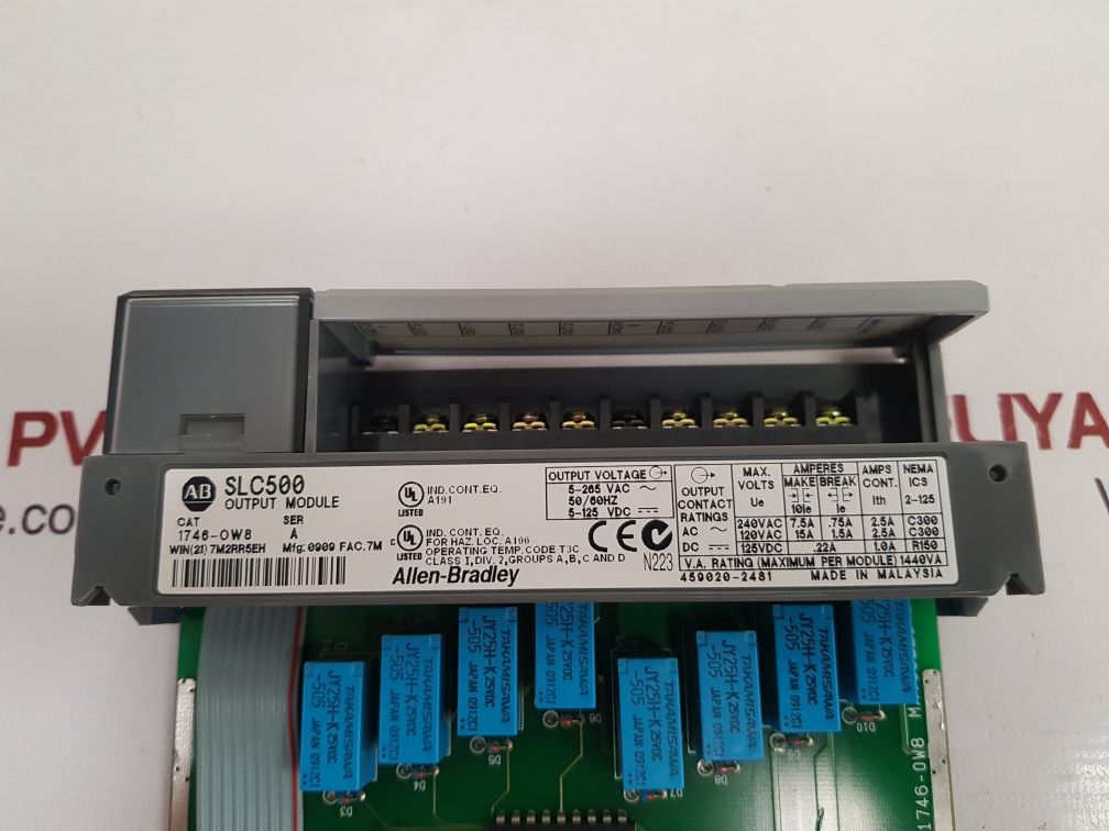 Allen-bradley 1746-ow8 Ser.A Slc500 Output Module