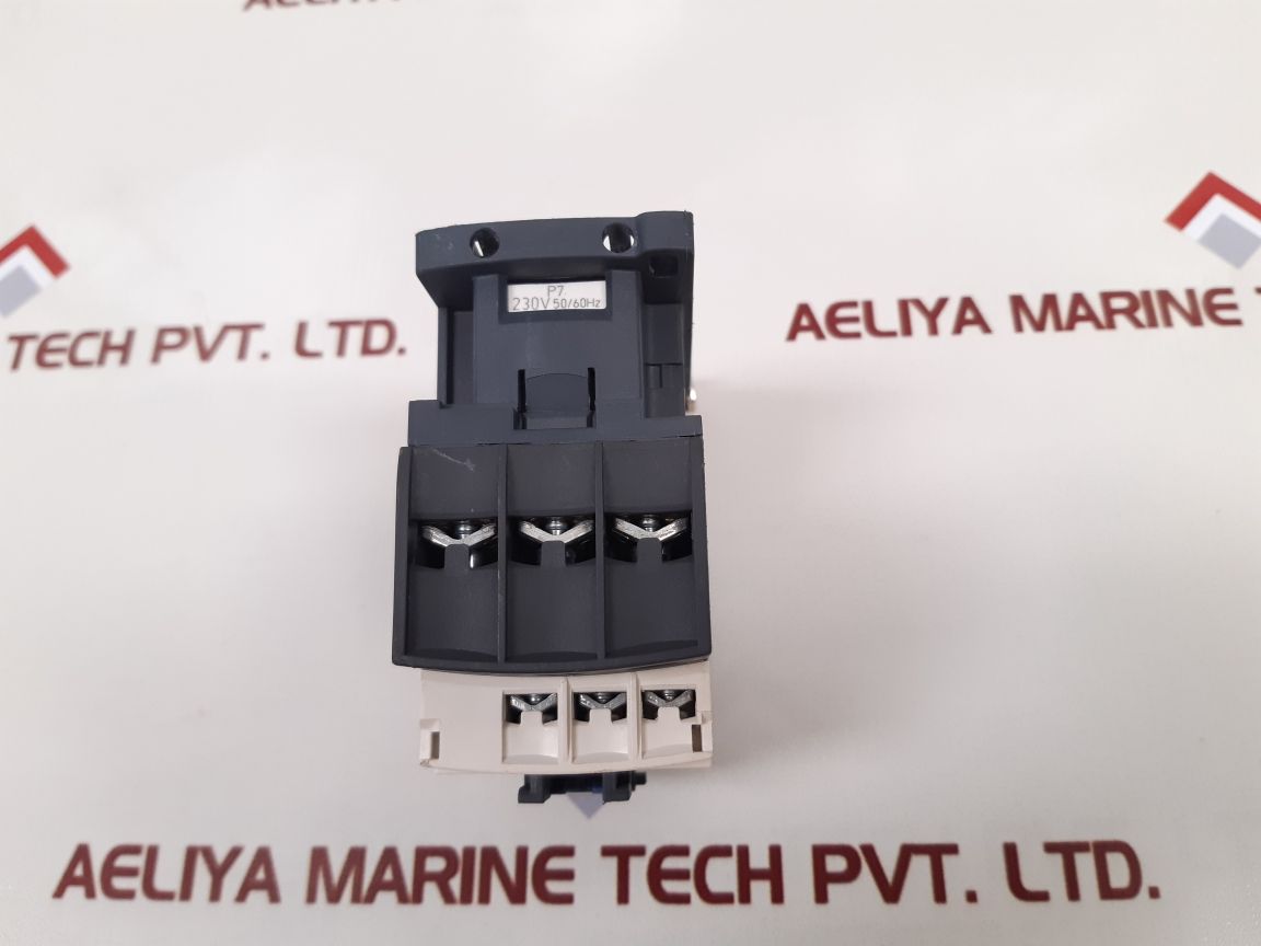Telemecanique/Schneider Lc1D32 Contactor