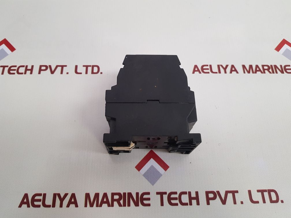 Siemens 3Th4031-0A Contactor 230V 50/60 Hz