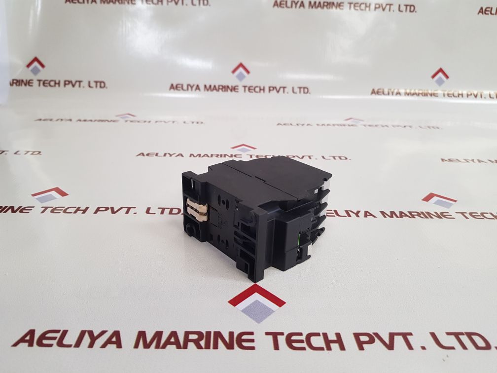 Siemens 3Th4031-0A Contactor 230V 50/60 Hz