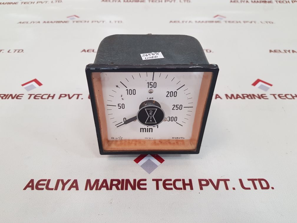 Deuta eqb 9/4 b tachometer gauge