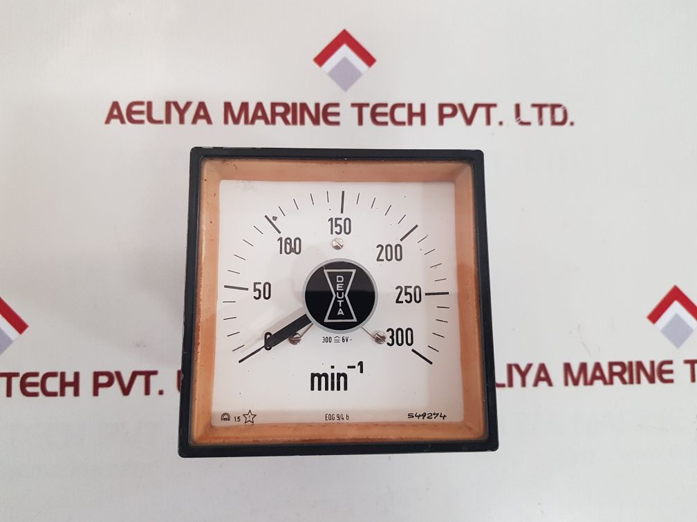 Deuta eqb 9/4 b tachometer gauge