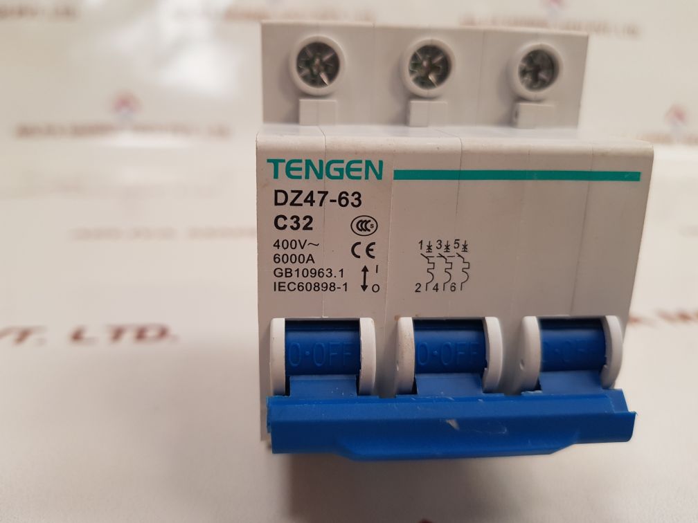 Tengen Dz47-63 C32 Circuit Breaker
