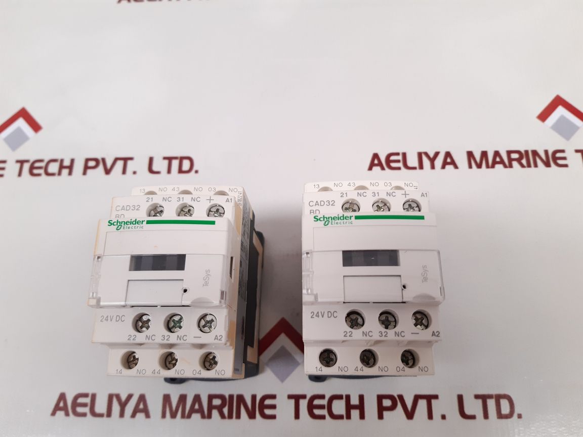 Schneider Electric Cad32Bd Control Relay