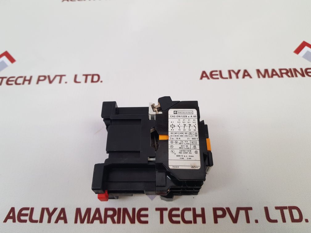 Telemecanique Ca2-dn 1229 A65 Contactor