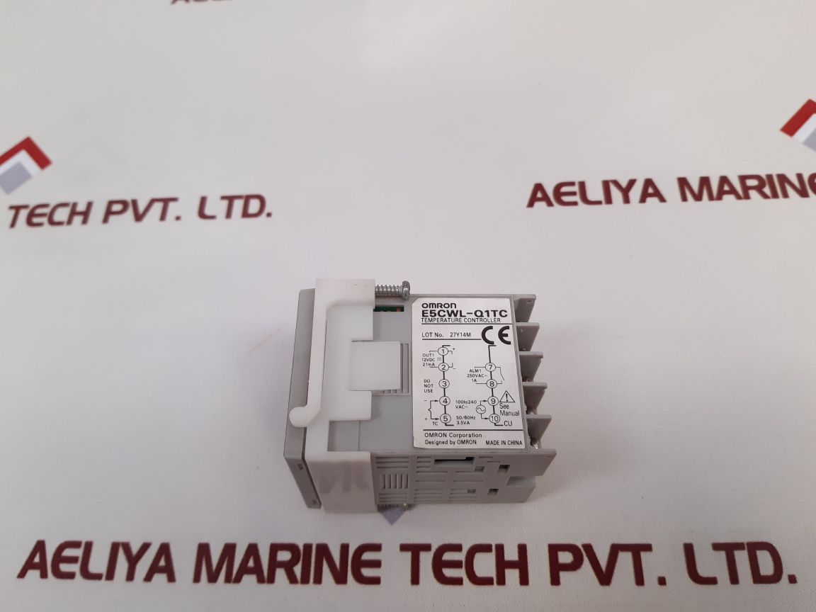 Omron E5Cwl-q1Tc Temperature Controller E5Cwl