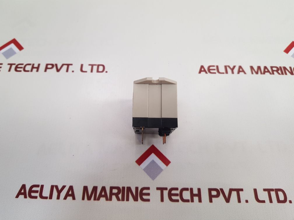 Omron Rl33558 Relay