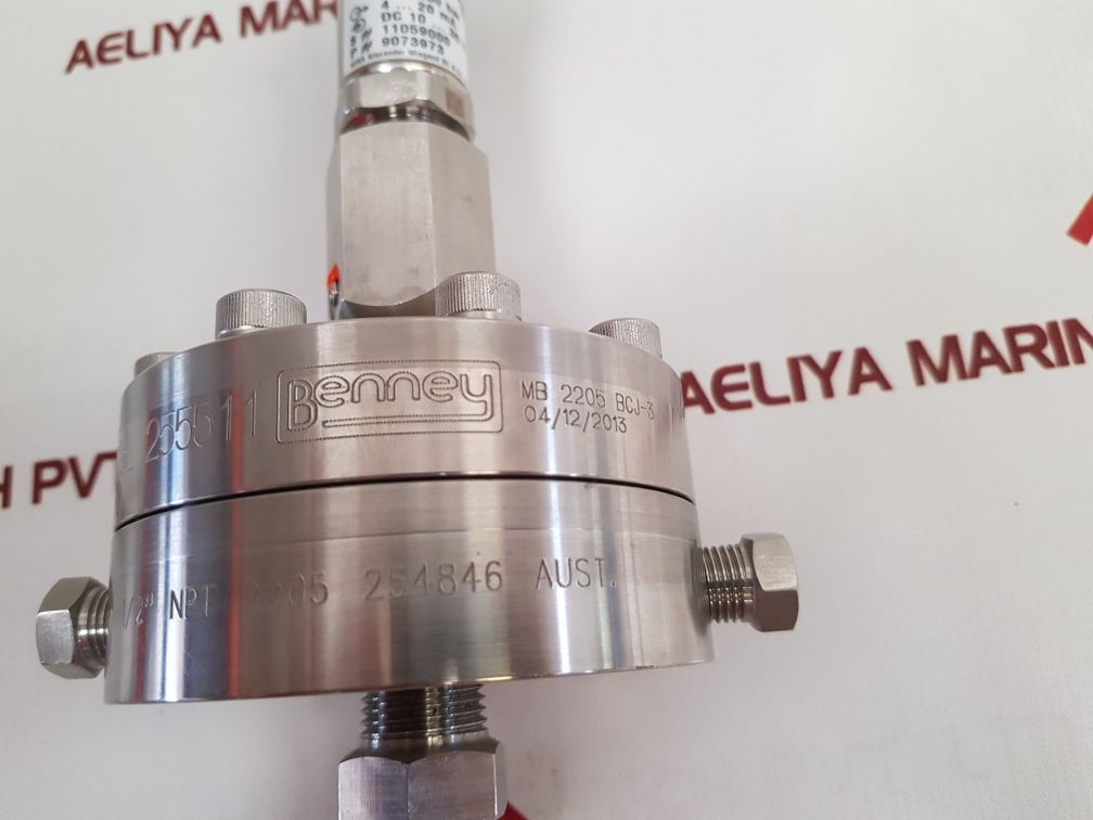 Wika/Benney S-10 Transmitter With 1/2" Npt 2205 254846